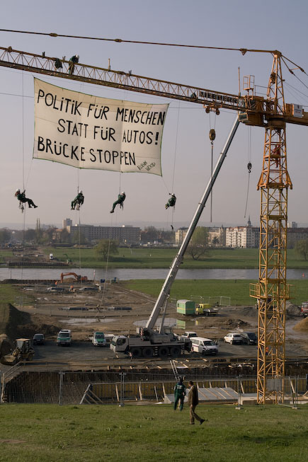 Waldschlösschenbruecke